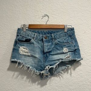 H&M Divided denim shorts size 8